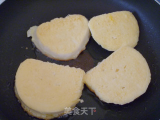 [yiru's Private Health Staple Food] Leftover Steamed Buns Turned into Egg-fried Steamed Buns for Breakfast recipe