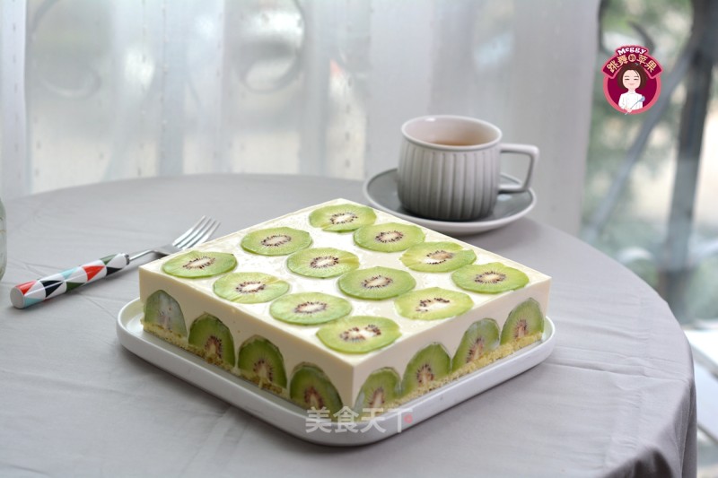 Kiwi Yogurt Cheese Mousse Cake recipe