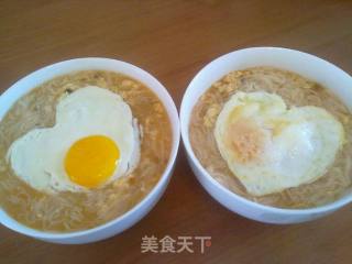 Hot and Sour Rice Noodles with Omelette for Weekend Breakfast recipe