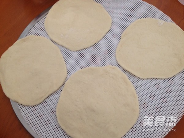 Barbecued Pork Bun with Honey Sauce is Made in A Pot recipe