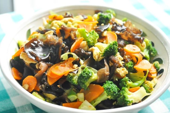 Broccoli Vegetarian Stir-fry recipe