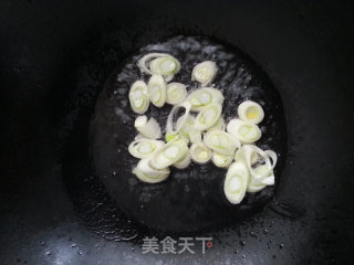 Stir-fried Lamb with Coriander Sticks recipe