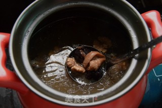 Mutton Soup with Walnuts and Black Dates recipe