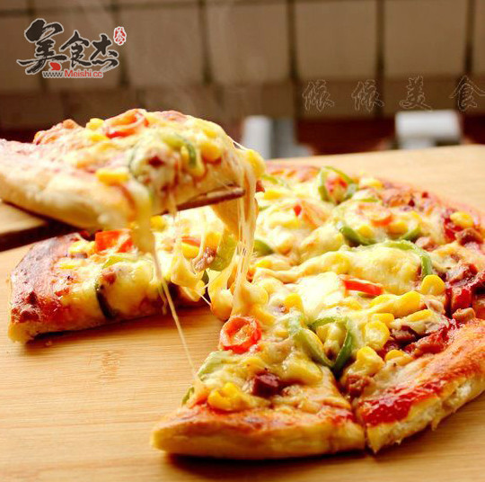 Barbecued Pork and Corn Pizza recipe