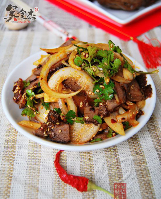 Beef with Spicy Onion recipe