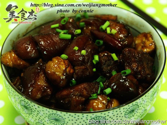 Braised Pork Tail with Chestnuts recipe