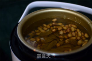 【peanut Trotter Soup】 recipe