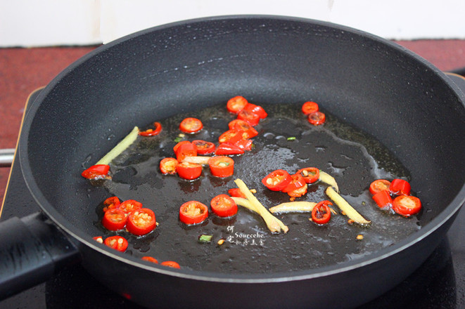 Tonic Blood Beauty, Bean Sprouts and Pig Blood Soup recipe