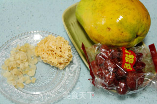 Four Good Desserts to Drive Away Qiuzao: [shuangxue Red Date Papaya Boat] recipe