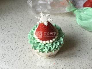 Christmas Cream Cupcakes recipe