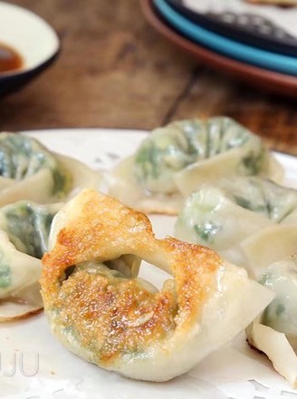 Pan-fried Shepherd's Purse Wonton recipe
