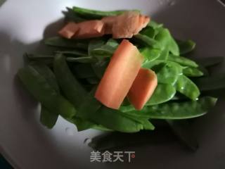 Fried Bacon with Snow Peas recipe