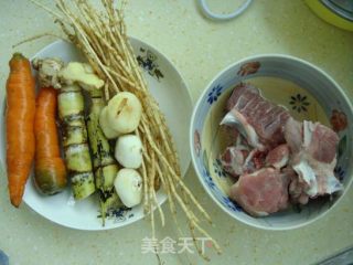 Health Soup Pot: Bamboo Cane, Grass Root and Carrot Soup recipe