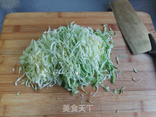 Stir-fried Noodles with Cabbage recipe