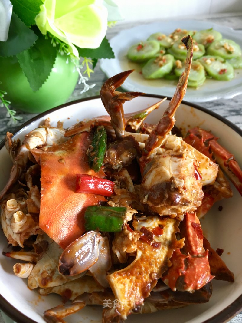 Stir-fried Sea Crab with Hang Pepper recipe