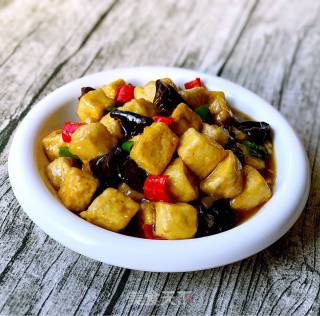 Stir-fried Tofu with Soy Sauce recipe