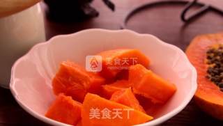 Papaya Crucian Carp Soup recipe