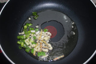 #trust之美# Stir-fried Eggplant Strips with Hot Pepper recipe