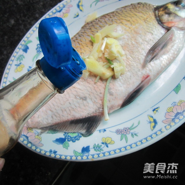 Hot and Sour Bream recipe