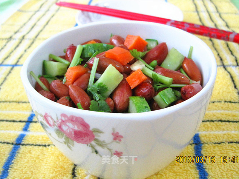 Peanuts with A Small Cold Dish with Wine recipe