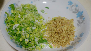 Amaranth and Pork Buns recipe