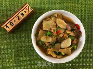 Stir-fried Rice Cake with Mustard Greens and Bamboo Shoots recipe