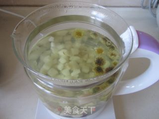 Pear Lily Chrysanthemum Drink recipe