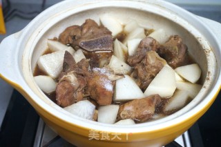 Pork Spine Stewed Radish recipe