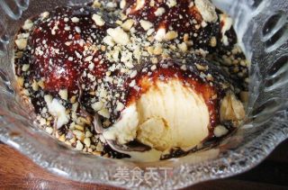 Chocolate Praline Crushed Ice Cream recipe