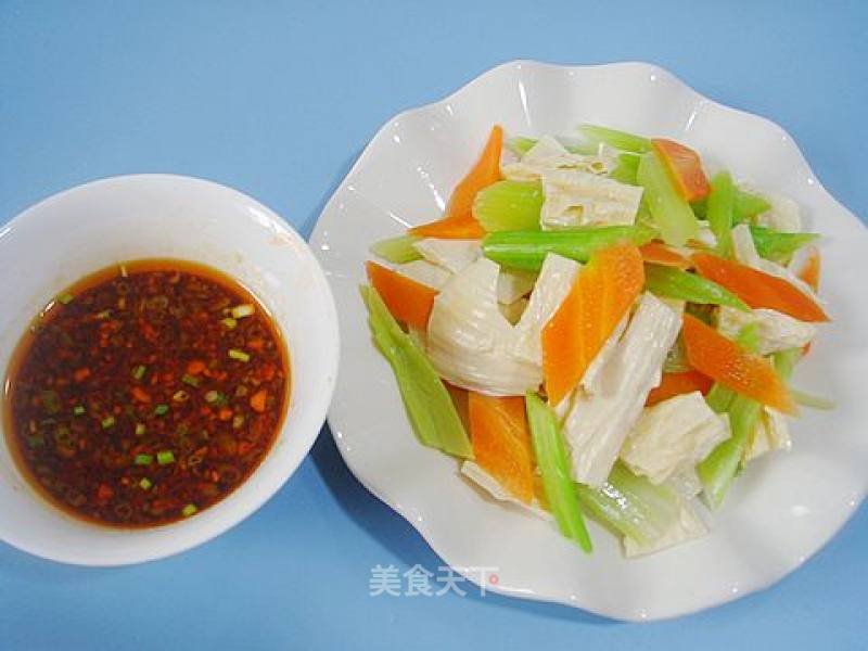 Celery Mixed with Yuba recipe