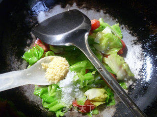 Stir-fried Beef Cabbage with Tomato recipe