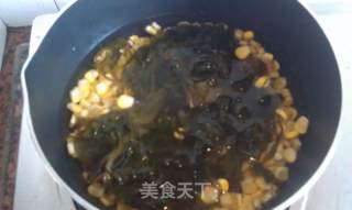 Seaweed Pork Soup recipe