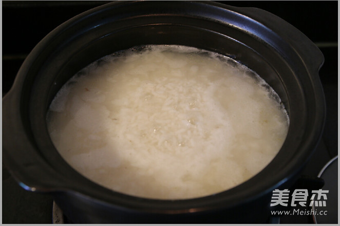 Private Kitchen--【scallop Chicken Congee】 recipe