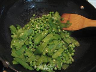 Stir-fried Pea Pods recipe