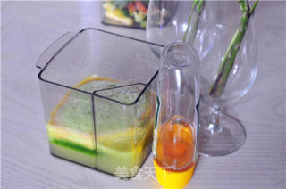 Asparagus and Apple Juice recipe