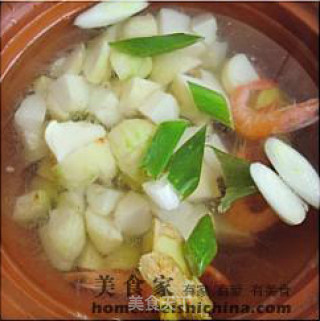Homemade Calcium Supplemental Soup----taro Tofu and Shrimp Soup recipe