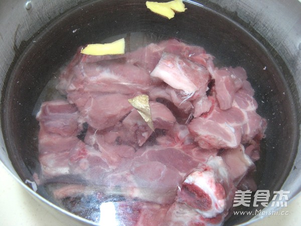 Pork Bone Mushroom Hot Pot recipe