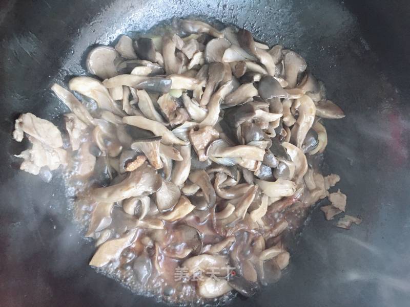 Fried Pork with Mushrooms recipe