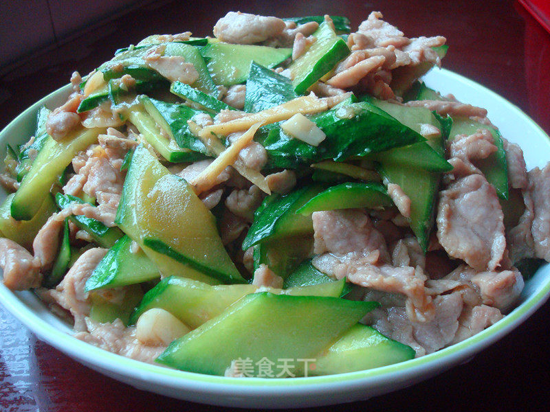 Cucumber Fried Pork Slices recipe