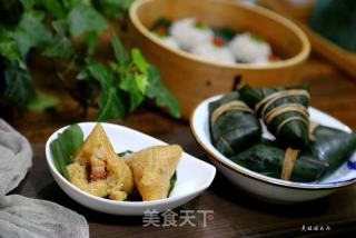 Fresh Meat and Egg Yolk Rice Dumplings recipe