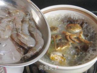 Sea Shrimp and Crab Vermicelli in Clay Pot recipe