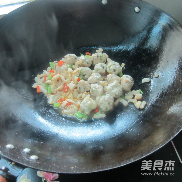 Stir-fried Meatballs with Dried Radish recipe