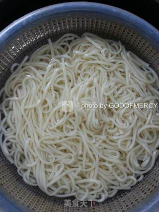 Oriental Legend: Summer's Best-selling Cold Noodles with Soy Sauce Beef recipe