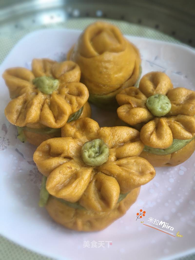 Chinese Wolfberry Bean Paste Buns recipe