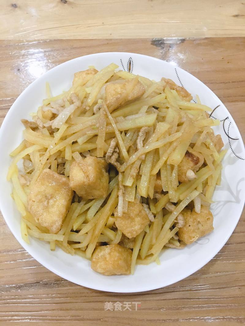 Stir-fried Shredded Potatoes with Tofu recipe