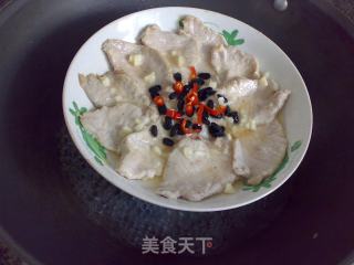 Drum Pepper Steamed Pork Slices recipe