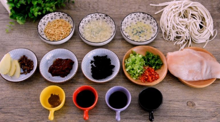 Sichuan-style Chicken Noodles recipe