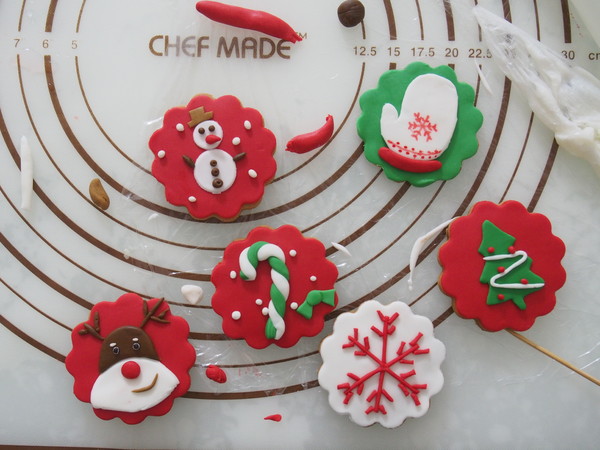 Christmas Fondant Cookies recipe