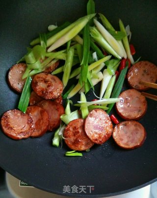 Stir-fried Green Garlic with Bacon Ham recipe