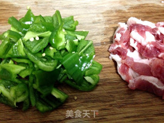 Stir-fried Pork Belly with Green Pepper recipe